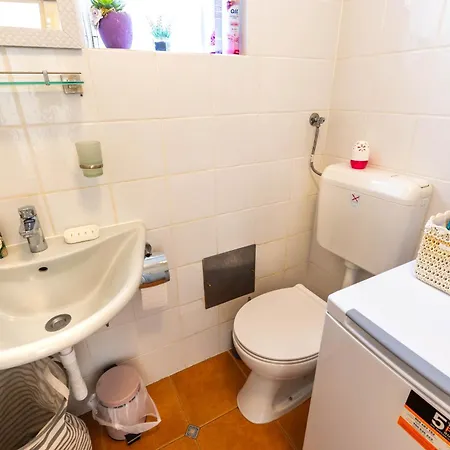 Dumaneo Art - Two Bedroom