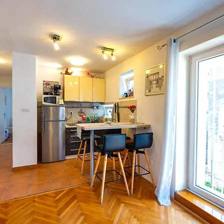 Apartman Dumaneo Art - Two Bedroom